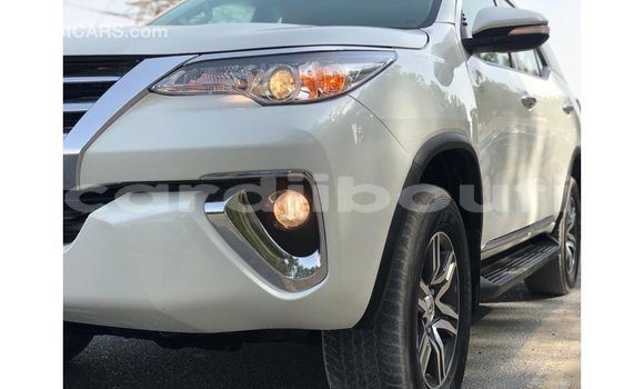 Buy Import Toyota Fortuner White Car in Import - Dubai in Ali Sabieh Region Buy Import Toyota Fortuner White Car in Import - Dubai in Ali Sabieh Region