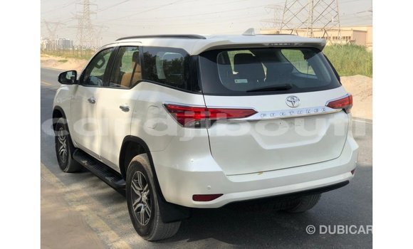 Buy Import Toyota Fortuner White Car in Import - Dubai in Ali Sabieh Region Buy Import Toyota Fortuner White Car in Import - Dubai in Ali Sabieh Region