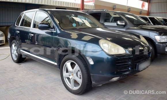 Acheter Import Voiture Porsche Cayenne Vert à Import - Dubai, Ali Sabieh Region Acheter Import Voiture Porsche Cayenne Vert à Import - Dubai, Ali Sabieh Region