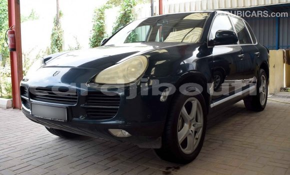 Acheter Import Voiture Porsche Cayenne Vert à Import - Dubai, Ali Sabieh Region Acheter Import Voiture Porsche Cayenne Vert à Import - Dubai, Ali Sabieh Region