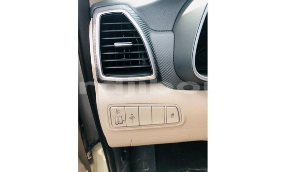 Buy Import Hyundai Tucson Other Car in Import - Dubai in Ali Sabieh Region Buy Import Hyundai Tucson Other Car in Import - Dubai in Ali Sabieh Region