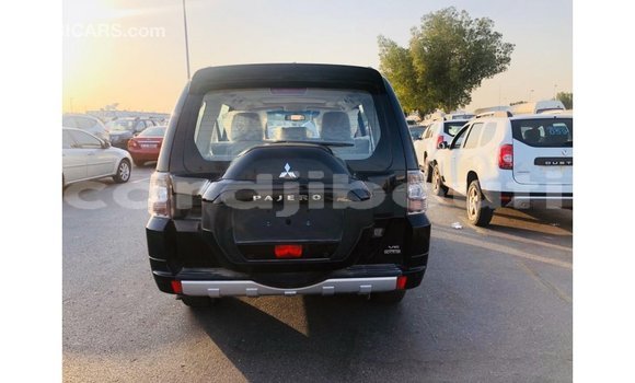 Acheter Import Voiture Mitsubishi Pajero Noir à Import - Dubai, Ali Sabieh Region Acheter Import Voiture Mitsubishi Pajero Noir à Import - Dubai, Ali Sabieh Region