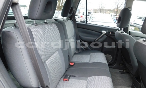Acheter Import Voiture Toyota RAV4 Gris à Djibouti, Djibouti Region Acheter Import Voiture Toyota RAV4 Gris à Djibouti, Djibouti Region