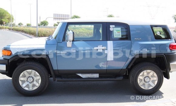 Buy Import Toyota FJ Cruiser Blue Car in Import - Dubai in Ali Sabieh Region Buy Import Toyota FJ Cruiser Blue Car in Import - Dubai in Ali Sabieh Region