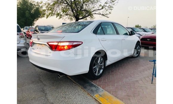 Buy Import Toyota Camry White Car in Import - Dubai in Ali Sabieh Region Buy Import Toyota Camry White Car in Import - Dubai in Ali Sabieh Region