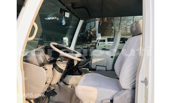 Buy Import Toyota Coaster White Car in Import - Dubai in Ali Sabieh Region Buy Import Toyota Coaster White Car in Import - Dubai in Ali Sabieh Region