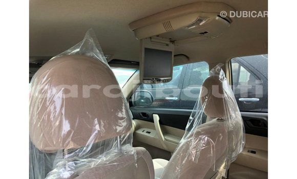 Buy Import Toyota Highlander Blue Car in Import - Dubai in Ali Sabieh Region Buy Import Toyota Highlander Blue Car in Import - Dubai in Ali Sabieh Region
