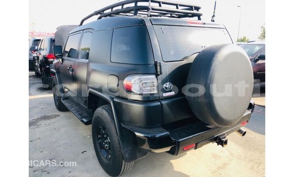 Buy Import Toyota FJ Cruiser Black Car in Import - Dubai in Ali Sabieh Region Buy Import Toyota FJ Cruiser Black Car in Import - Dubai in Ali Sabieh Region