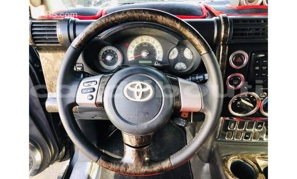 Buy Import Toyota FJ Cruiser Black Car in Import - Dubai in Ali Sabieh Region Buy Import Toyota FJ Cruiser Black Car in Import - Dubai in Ali Sabieh Region