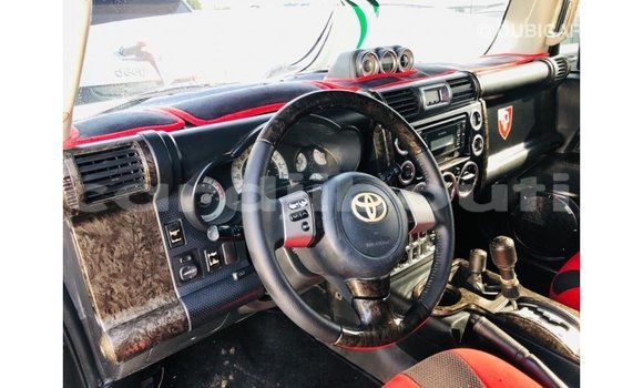 Buy Import Toyota FJ Cruiser Black Car in Import - Dubai in Ali Sabieh Region Buy Import Toyota FJ Cruiser Black Car in Import - Dubai in Ali Sabieh Region