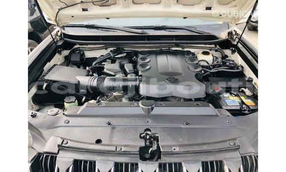 Buy Import Toyota Prado White Car in Import - Dubai in Ali Sabieh Region Buy Import Toyota Prado White Car in Import - Dubai in Ali Sabieh Region