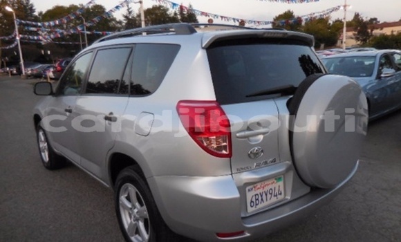 Acheter Import Voiture Toyota RAV4 Gris à Djibouti, Djibouti Region Acheter Import Voiture Toyota RAV4 Gris à Djibouti, Djibouti Region