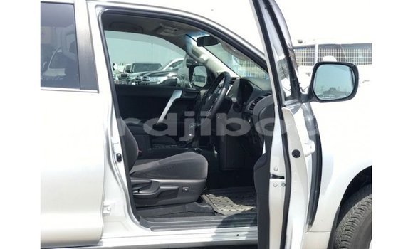 Acheter Import Voiture Toyota Prado Autre à Import - Dubai, Ali Sabieh Region Acheter Import Voiture Toyota Prado Autre à Import - Dubai, Ali Sabieh Region