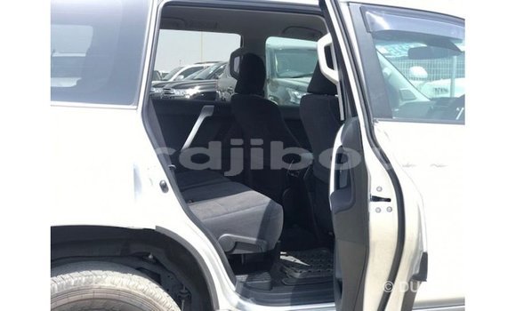Acheter Import Voiture Toyota Prado Autre à Import - Dubai, Ali Sabieh Region Acheter Import Voiture Toyota Prado Autre à Import - Dubai, Ali Sabieh Region
