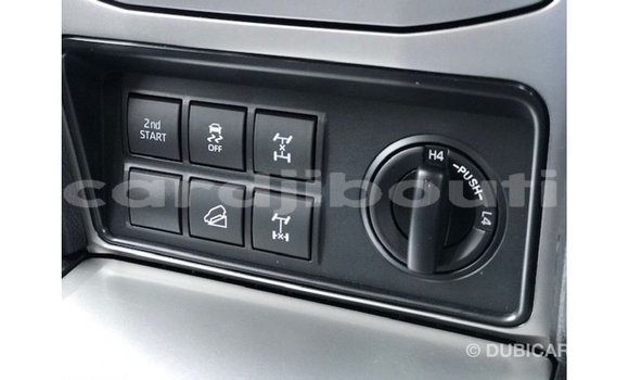 Acheter Import Voiture Toyota Prado Autre à Import - Dubai, Ali Sabieh Region Acheter Import Voiture Toyota Prado Autre à Import - Dubai, Ali Sabieh Region