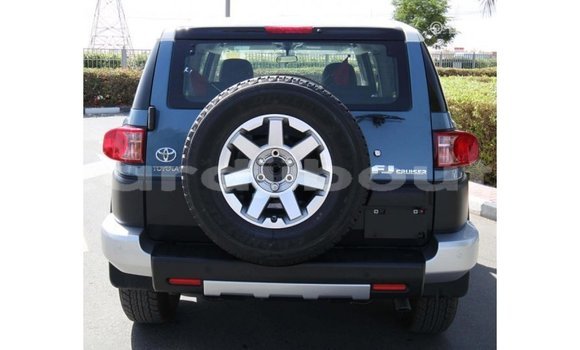 Buy Import Toyota FJ Cruiser Blue Car in Import - Dubai in Ali Sabieh Region Buy Import Toyota FJ Cruiser Blue Car in Import - Dubai in Ali Sabieh Region