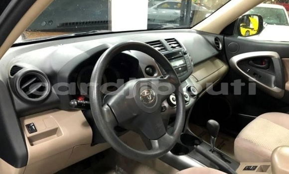 Acheter Import Voiture Toyota RAV4 Noir à Dikhil, Dikhil Acheter Import Voiture Toyota RAV4 Noir à Dikhil, Dikhil