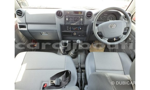 Buy Import Toyota Land Cruiser White Car in Import - Dubai in Ali Sabieh Region Buy Import Toyota Land Cruiser White Car in Import - Dubai in Ali Sabieh Region