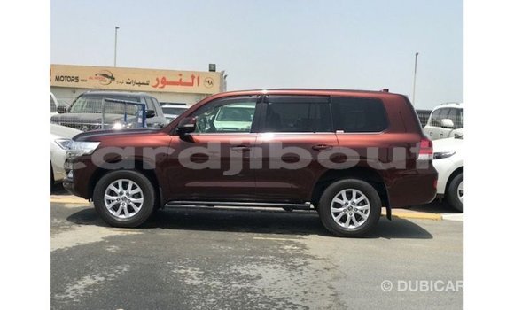 Acheter Import Voiture Toyota Land Cruiser Rouge à Import - Dubai, Ali Sabieh Region Acheter Import Voiture Toyota Land Cruiser Rouge à Import - Dubai, Ali Sabieh Region