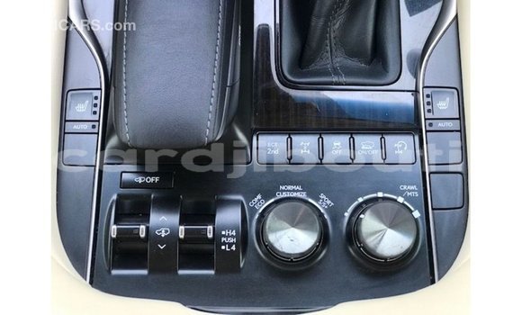 Acheter Import Voiture Lexus LX Noir à Import - Dubai, Ali Sabieh Region Acheter Import Voiture Lexus LX Noir à Import - Dubai, Ali Sabieh Region