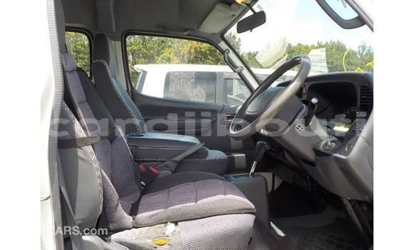 Buy Import Toyota Hiace White Car in Import - Dubai in Ali Sabieh Region Buy Import Toyota Hiace White Car in Import - Dubai in Ali Sabieh Region