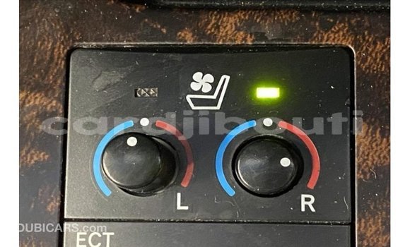 Acheter Import Voiture Toyota Land Cruiser Noir à Import - Dubai, Ali Sabieh Region Acheter Import Voiture Toyota Land Cruiser Noir à Import - Dubai, Ali Sabieh Region