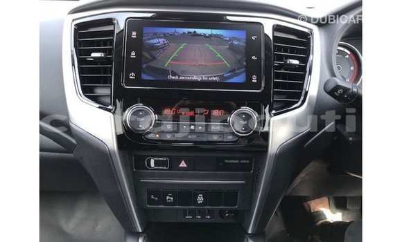 Acheter Import Voiture Mitsubishi i Bleu à Import - Dubai, Ali Sabieh Region Acheter Import Voiture Mitsubishi i Bleu à Import - Dubai, Ali Sabieh Region