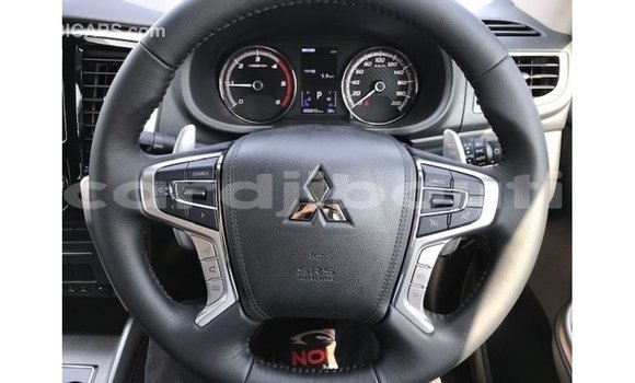 Acheter Import Voiture Mitsubishi i Bleu à Import - Dubai, Ali Sabieh Region Acheter Import Voiture Mitsubishi i Bleu à Import - Dubai, Ali Sabieh Region