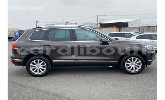 Acheter Import Voiture Volkswagen Touareg Autre à Import - Dubai, Ali Sabieh Region Acheter Import Voiture Volkswagen Touareg Autre à Import - Dubai, Ali Sabieh Region
