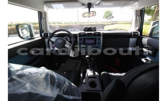 Buy Import Toyota FJ Cruiser Blue Car in Import - Dubai in Ali Sabieh Region Buy Import Toyota FJ Cruiser Blue Car in Import - Dubai in Ali Sabieh Region