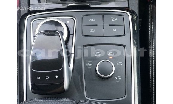 Acheter Import Voiture Mercedes-Benz 190 Blanc à Import - Dubai, Ali Sabieh Region Acheter Import Voiture Mercedes-Benz 190 Blanc à Import - Dubai, Ali Sabieh Region