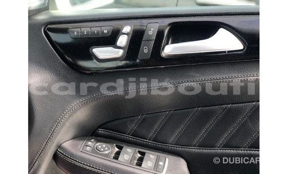 Acheter Import Voiture Mercedes-Benz 190 Blanc à Import - Dubai, Ali Sabieh Region Acheter Import Voiture Mercedes-Benz 190 Blanc à Import - Dubai, Ali Sabieh Region