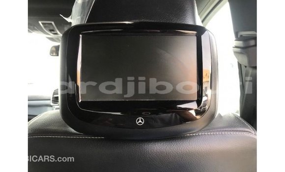 Acheter Import Voiture Mercedes-Benz 190 Blanc à Import - Dubai, Ali Sabieh Region Acheter Import Voiture Mercedes-Benz 190 Blanc à Import - Dubai, Ali Sabieh Region