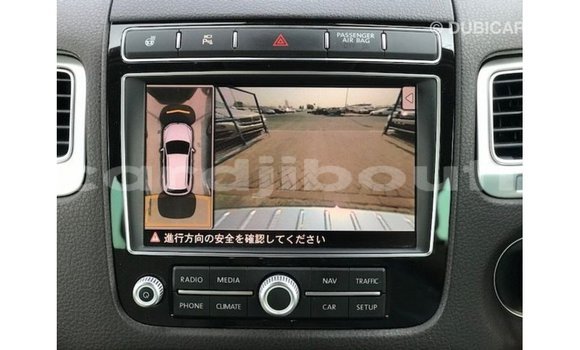 Acheter Import Voiture Volkswagen Touareg Marron à Import - Dubai, Ali Sabieh Region Acheter Import Voiture Volkswagen Touareg Marron à Import - Dubai, Ali Sabieh Region