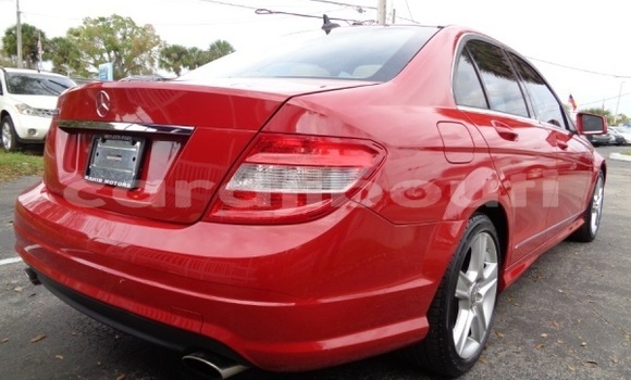 Acheter Import Voiture Mercedes-Benz C–Class Rouge à Djibouti, Djibouti Region Acheter Import Voiture Mercedes-Benz C–Class Rouge à Djibouti, Djibouti Region
