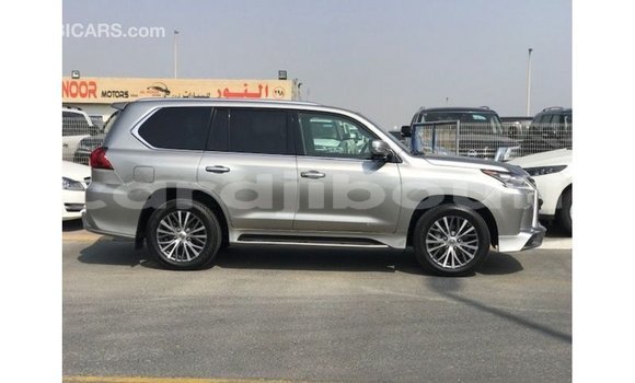 Acheter Import Voiture Lexus LX Autre à Import - Dubai, Ali Sabieh Region Acheter Import Voiture Lexus LX Autre à Import - Dubai, Ali Sabieh Region
