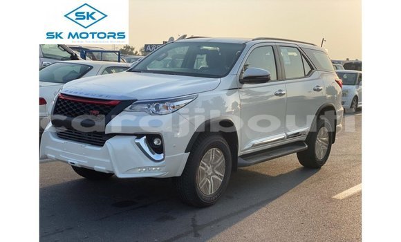 Buy Import Toyota Fortuner White Car in Import - Dubai in Ali Sabieh Region