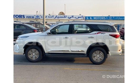 Buy Import Toyota Fortuner White Car in Import - Dubai in Ali Sabieh Region Buy Import Toyota Fortuner White Car in Import - Dubai in Ali Sabieh Region