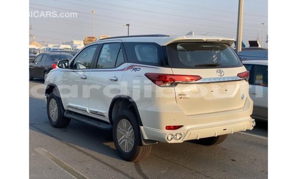 Buy Import Toyota Fortuner White Car in Import - Dubai in Ali Sabieh Region Buy Import Toyota Fortuner White Car in Import - Dubai in Ali Sabieh Region