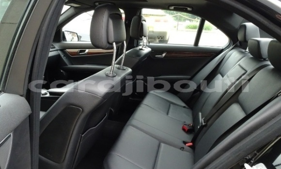 Acheter Import Voiture Mercedes-Benz C–Class Noir à Galafi, Dikhil Acheter Import Voiture Mercedes-Benz C–Class Noir à Galafi, Dikhil