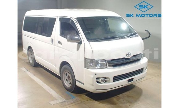Buy Import Toyota Hiace White Car in Import - Dubai in Ali Sabieh Region