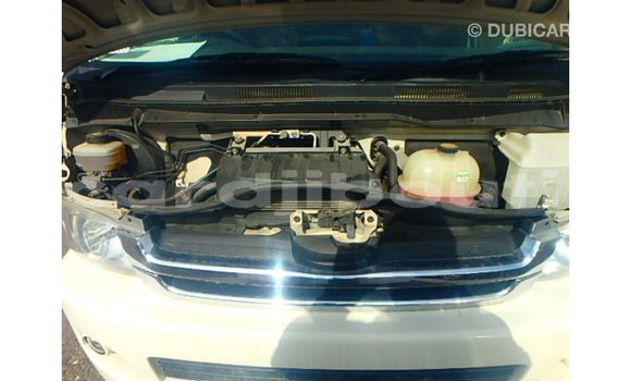 Acheter Import Voiture Toyota Hiace Blanc à Import - Dubai, Ali Sabieh Region Acheter Import Voiture Toyota Hiace Blanc à Import - Dubai, Ali Sabieh Region