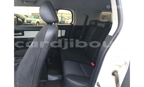 Buy Import Toyota FJ Cruiser White Car in Import - Dubai in Ali Sabieh Region Buy Import Toyota FJ Cruiser White Car in Import - Dubai in Ali Sabieh Region