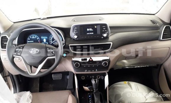 Buy Import Hyundai Tucson Other Car in Import - Dubai in Ali Sabieh Region Buy Import Hyundai Tucson Other Car in Import - Dubai in Ali Sabieh Region