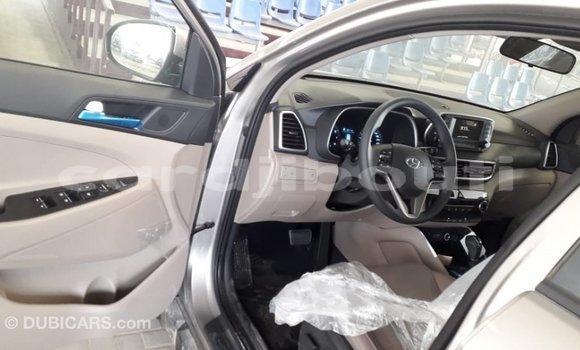 Buy Import Hyundai Tucson Other Car in Import - Dubai in Ali Sabieh Region Buy Import Hyundai Tucson Other Car in Import - Dubai in Ali Sabieh Region