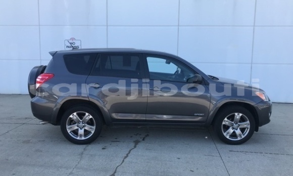 Acheter Import Voiture Toyota RAV4 Autre à Dorra, Tadjourah Acheter Import Voiture Toyota RAV4 Autre à Dorra, Tadjourah