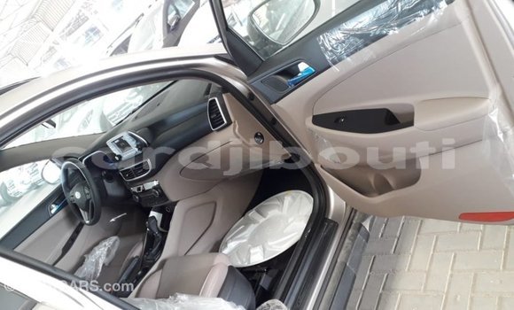 Buy Import Hyundai Tucson Other Car in Import - Dubai in Ali Sabieh Region Buy Import Hyundai Tucson Other Car in Import - Dubai in Ali Sabieh Region
