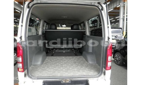 Buy Import Toyota Hiace White Car in Import - Dubai in Ali Sabieh Region Buy Import Toyota Hiace White Car in Import - Dubai in Ali Sabieh Region