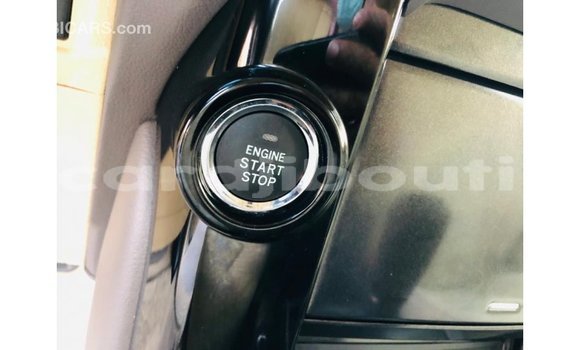 Buy Import Toyota Prado White Car in Import - Dubai in Ali Sabieh Region Buy Import Toyota Prado White Car in Import - Dubai in Ali Sabieh Region