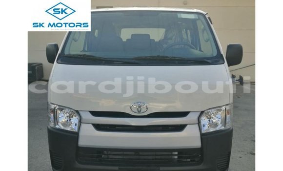 Acheter Import Voiture Toyota Hiace Blanc à Import - Dubai, Ali Sabieh Region Acheter Import Voiture Toyota Hiace Blanc à Import - Dubai, Ali Sabieh Region